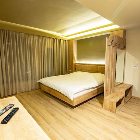 Sahati Hotel & Restaurant Korce Exterior foto